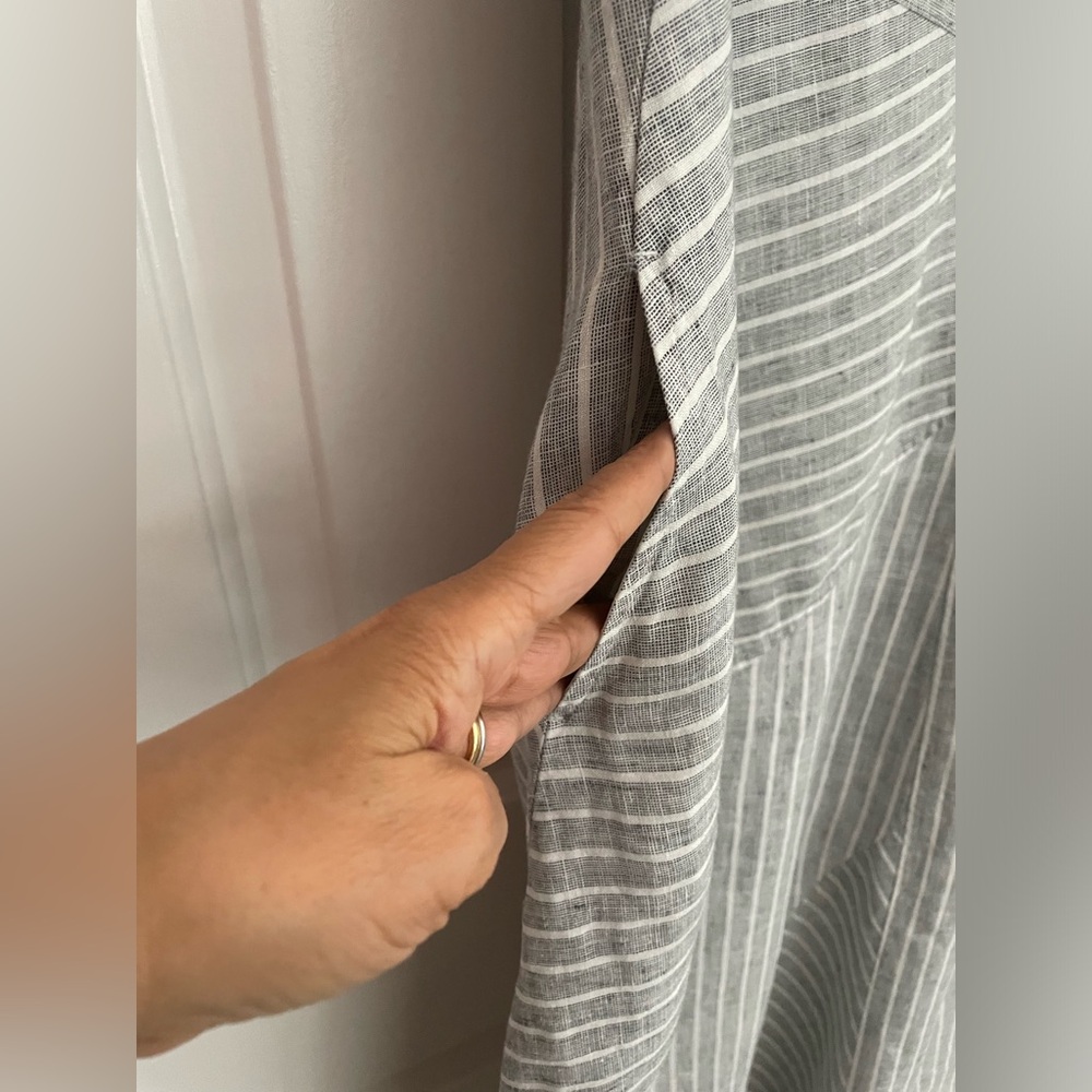 J. Jill 100% Linen Asymmetric Grey White striped Maxi Dress pockets PM EUC - Picture 7 of 16